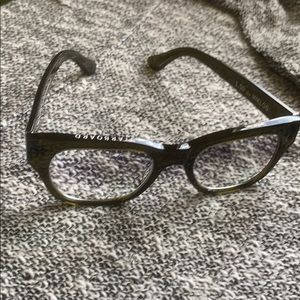 Caddis Miklos 1.5 readers with blue light